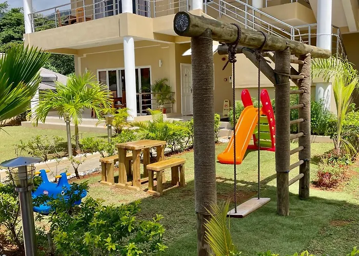 Tropical Hideaway 4* Beau Vallon (Mahe)