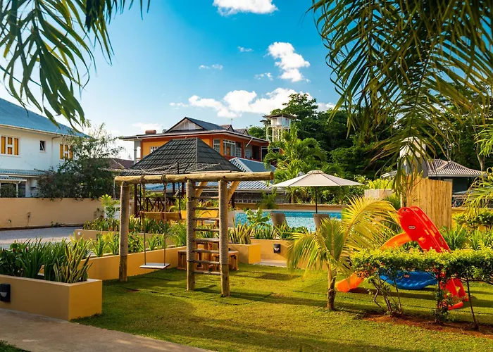 Tropical Hideaway 4*