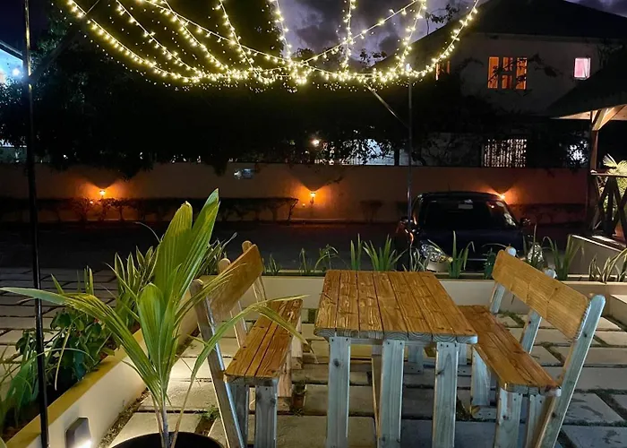 Aparthotel Tropical Hideaway 4*
