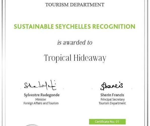 Tropical Hideaway Aparthotel