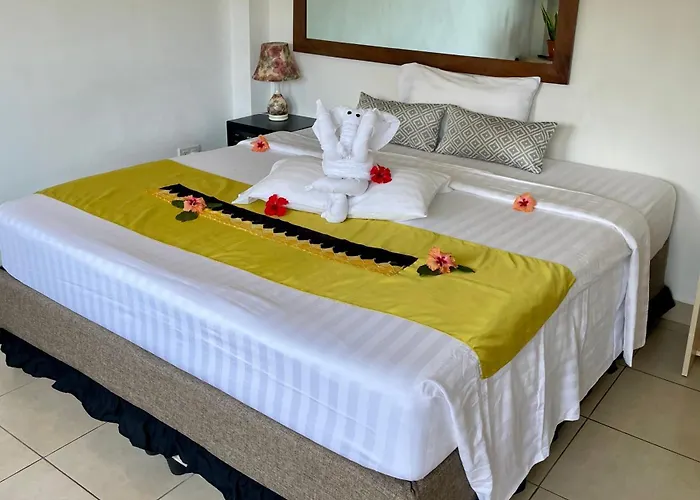 Aparthotel Tropical Hideaway 4*